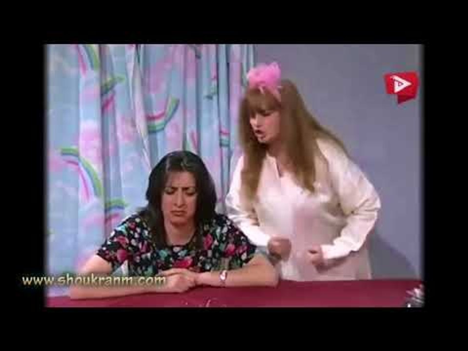 عيلة 8 نجوم |   لو بعرف ارقص لاشتغلت رقاصة !! لو الرقاصة تشتغل بس بالرقص مو شغلات تانية !