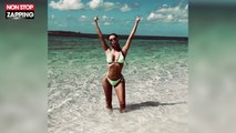 Kim Kardashian sexy en bikini sur la plage, elle prolonge l'été ! (vidéo)