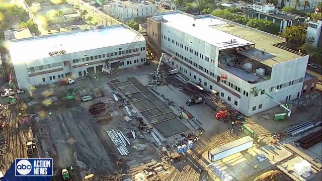 Des ouvriers à 2 doigts de se faire ecraser par une grue