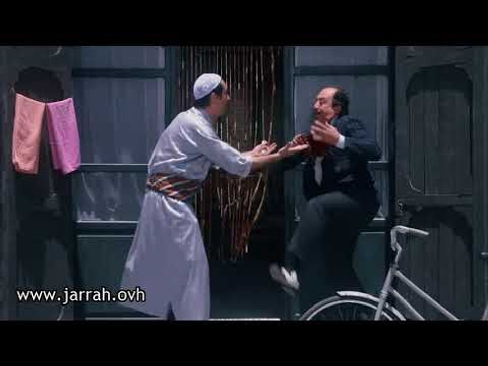 باب الحارة - أبو بدر غيّر ملابسه وطلع يتمختر بحارة الضبع ! شو هالشكيلة ! محمد خير جراح