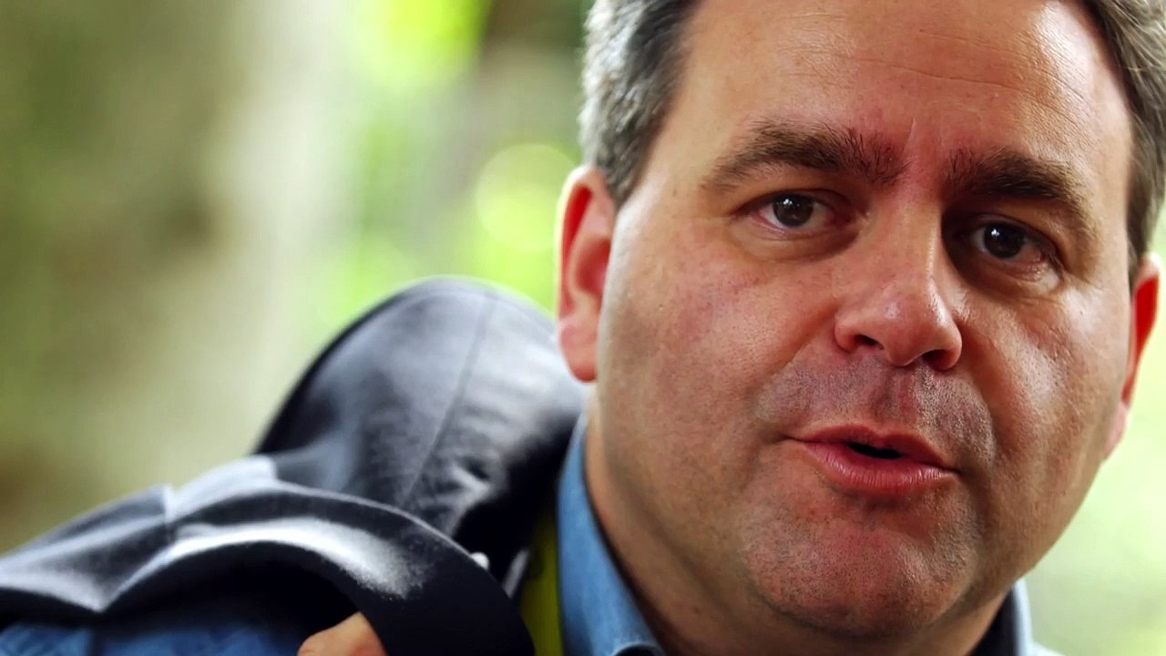 "Kékés du Nord" : Jean-Luc Mélenchon se lâche, Xavier Bertrand lui répond