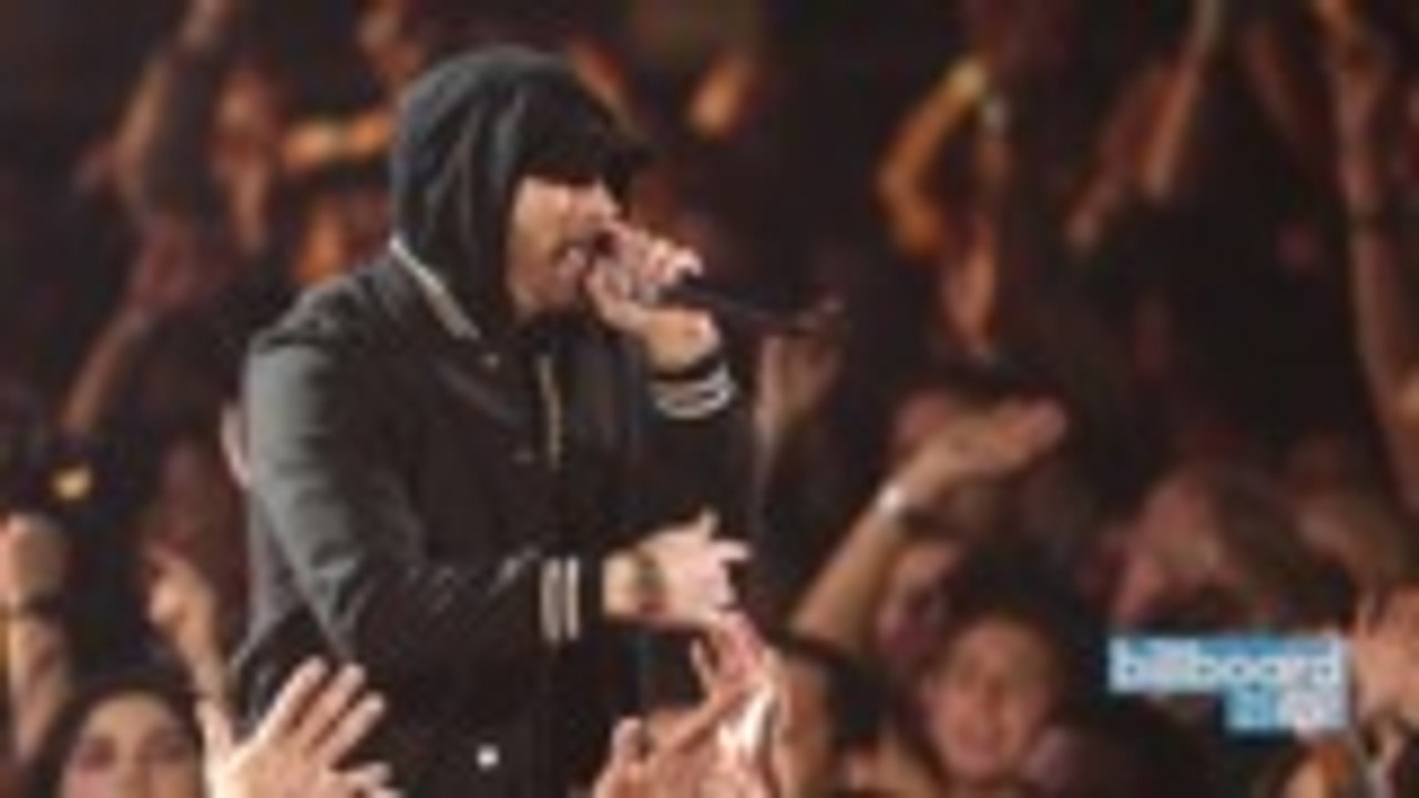 'Kamikaze' Earns Eminem His Ninth No. 1 Album on Billboard 200 Chart | Billboard News