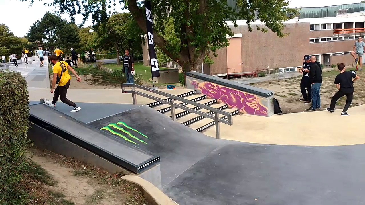 Les skateurs s'entraînent avant la compétition (Tournai)
