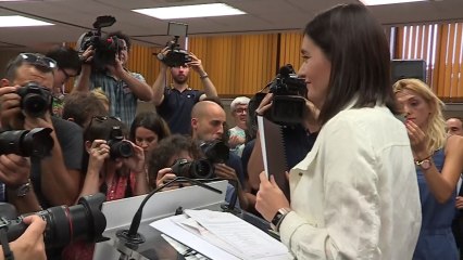 Carmen Montón da explicaciones sobre su máster de Género.