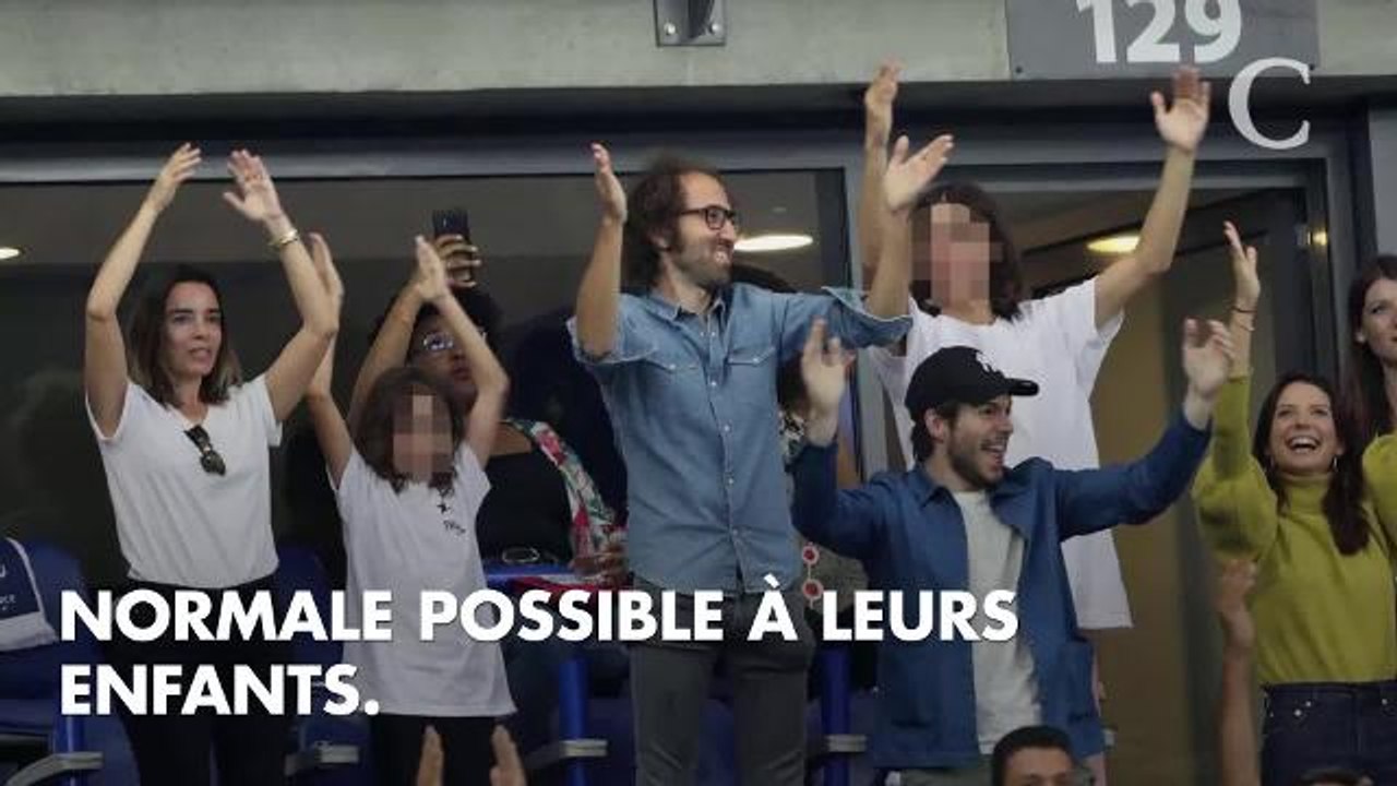 PHOTOS. L'un des Daft Punk (sans casque) dans les tribunes du match de France-Pays Bas