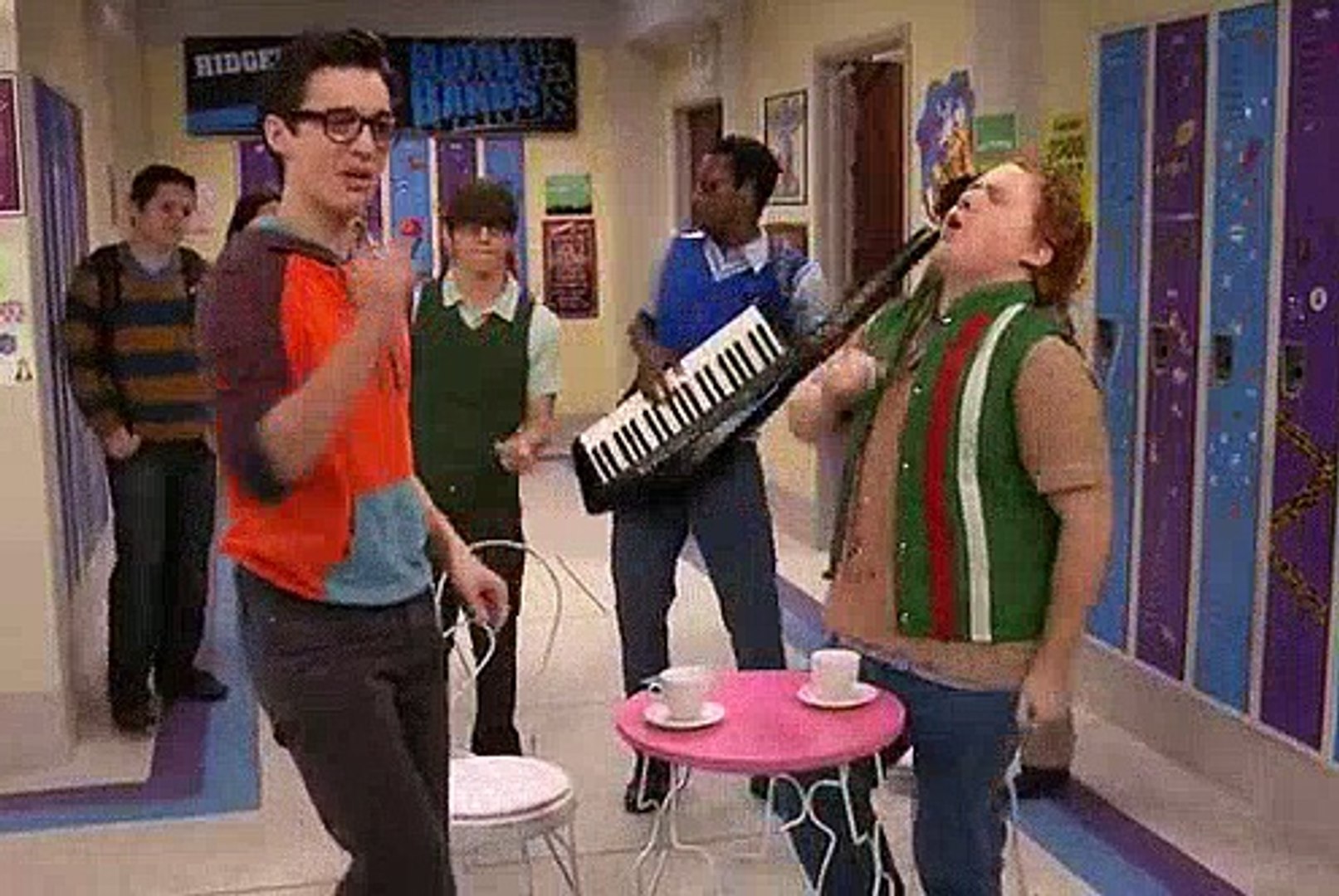 Liv And Maddie 2x19 Band A Rooney Video Dailymotion