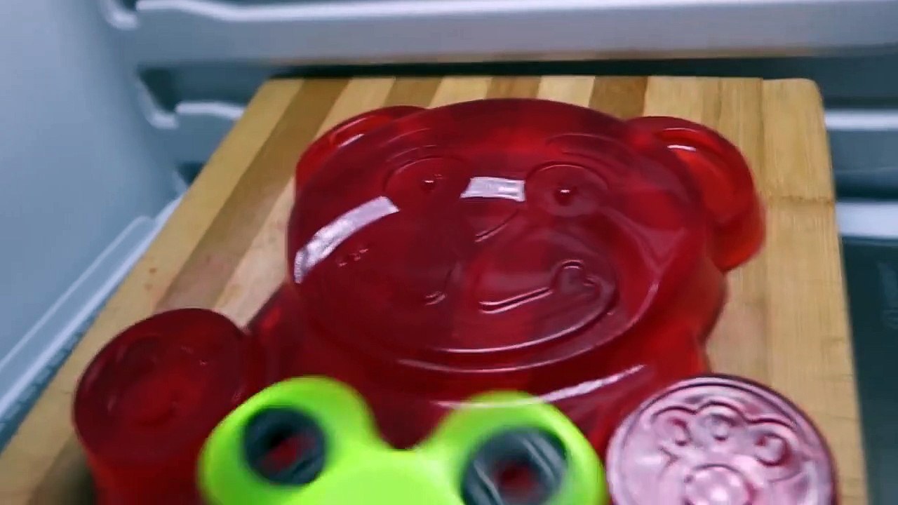 Fidget Spinner SOAP and Giant Gummy Jelly Bear