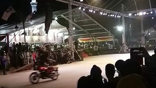 Aksi ATM di dataran Shah Alam