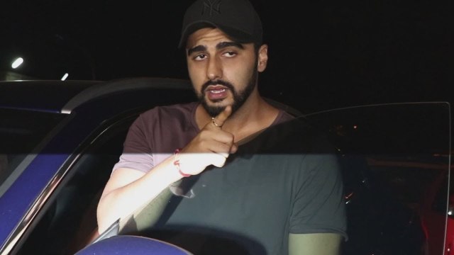 Arjun Kapoor befitting reply to troller for calling him 'Molester' | FilmiBeat