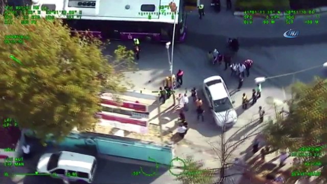 Okul önlerinde öğrencileri koruyan MOT timleri yeniden görev başında