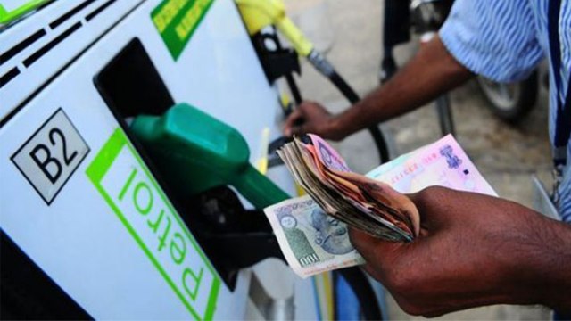Bharat Band: फिर बढ़े Petrol - Diesel के Price, Maharashtra में पेट्रोल 90 के पार । वनइंडिया हिंदी