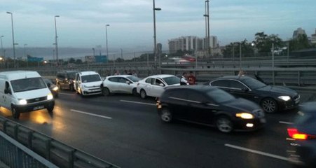 İstanbul D-100'de 7 Araç Zincirleme Kaza Yaptı: Trafiğe Takılmak İstemeyenler Geri Geri Gitti