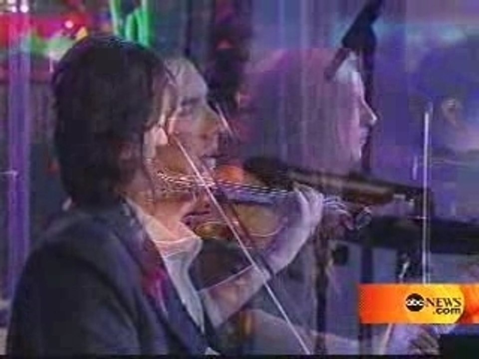 Josh Groban - It Came Upon A Midnight Clear