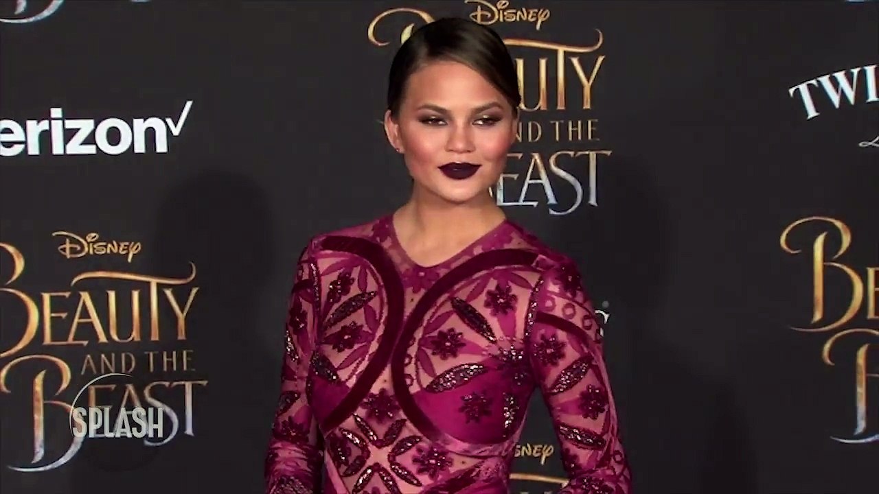 Chrissy Teigen_ I drank too much after Luna's birth - Daily Celebrity News - Splash TV