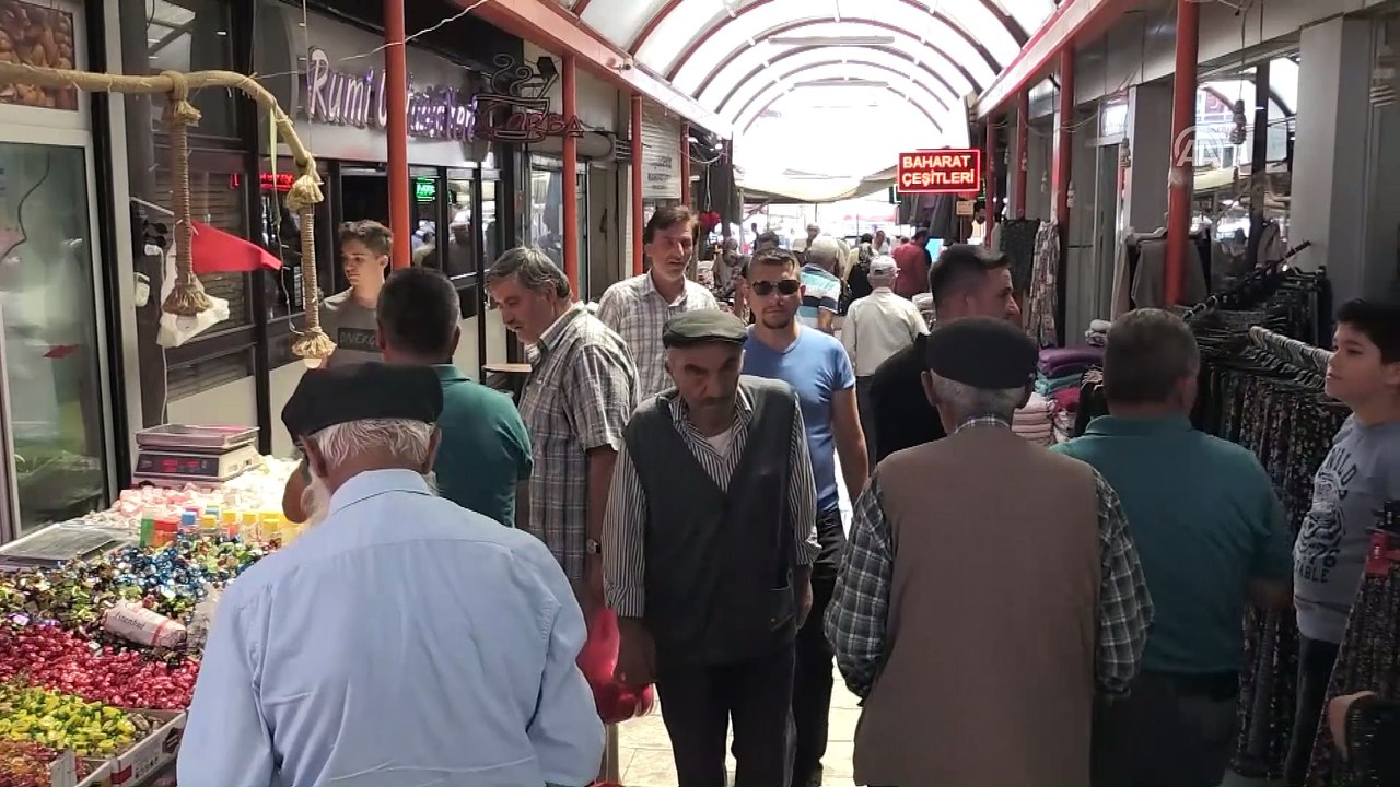 Geleneksel alışverişin simgesi 'Merzifon Arastası' - AMASYA
