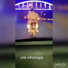 گوجرانوالہ میں 55 سالہ ون ویلر کو ٹریفک پولیس نے گرفتار کر لیا۔