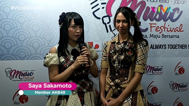 Stephanie JKT48 'Tukeran' Sama Saya Sakamoto AKB48