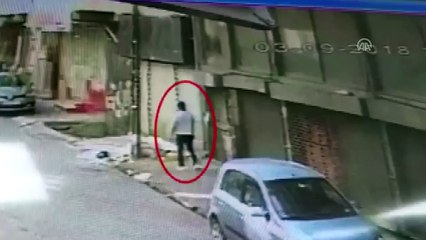 Uyuşturucu ticareti güvenlik kamerasına yansıdı - İSTANBUL