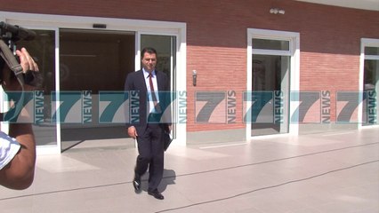 PERPLASJE PER VETINGUN E POLITIKANEVE - News, Lajme - Kanali 7