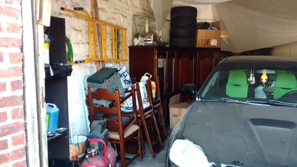 Boussu Bois Il vit dans son garage. Vidéo 1 Eric Ghislain