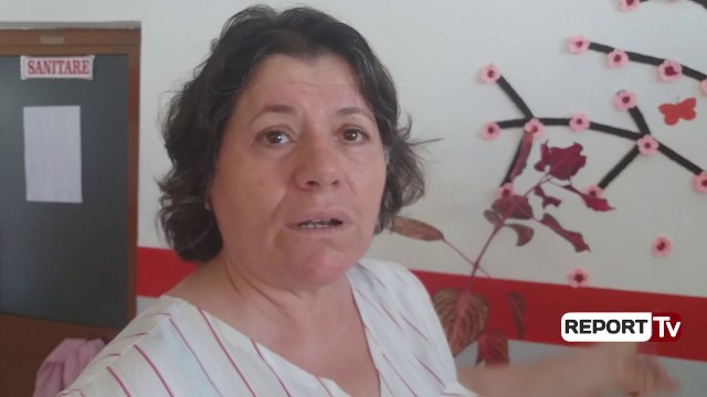Report Tv-Dy sanitare te nje shkolle 9 vjecare ne Levan, nje kujtim te bukur per femijet e shkolles