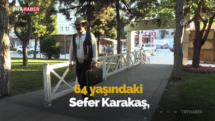 Çorumlu Sefer Karakaş kovboy kıyafetleriyle ilgi çekiyor