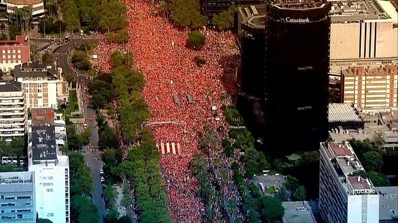 Barcelona: Zum Bersten voll