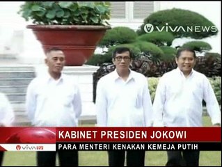 Kemeja Putih Jadi Kostum Populer di Istana Presiden