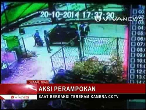 Perampokan Pecah Kaca Mobil Terekam CCTV, Uang Ratusan Juta Raib