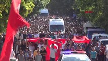 Kahramanmaraş Şehit Özel Harekat Polisi Bayram Çiçek ve Babaannesi Son Yolculuklarına Uğurlandı 2 Hd