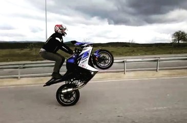 Motosikletli Magandalar Bitmek Bilmiyor