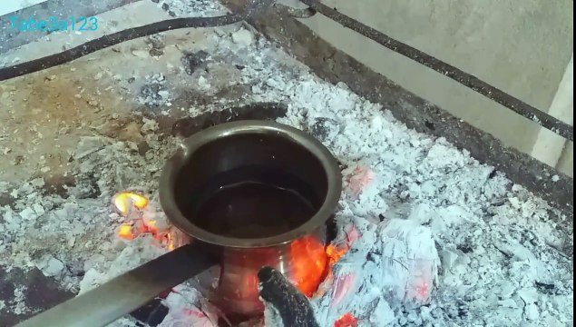 غلي القهوة على الفحم و النار