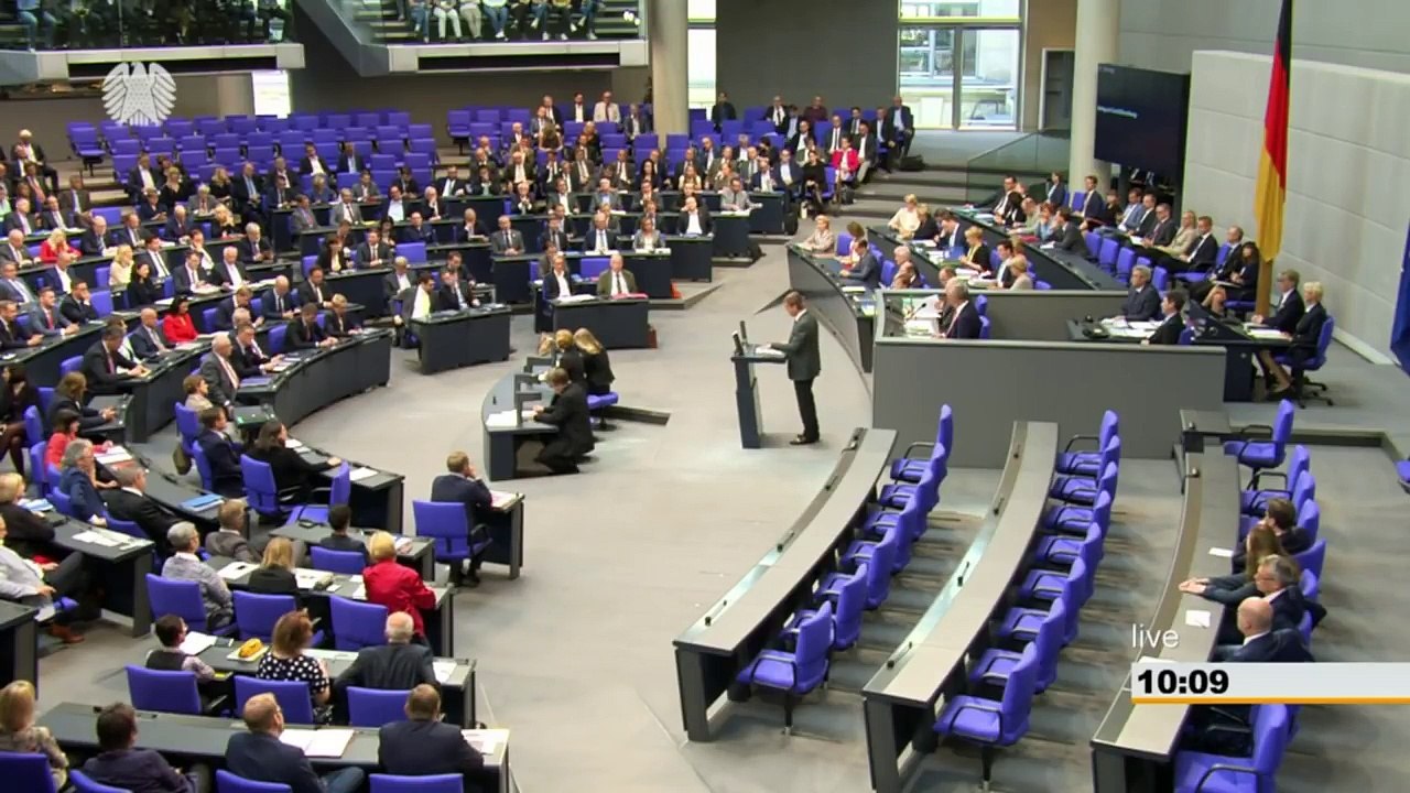 Bernd Baumann (AfD) fordert Änderung der Tagesordnung