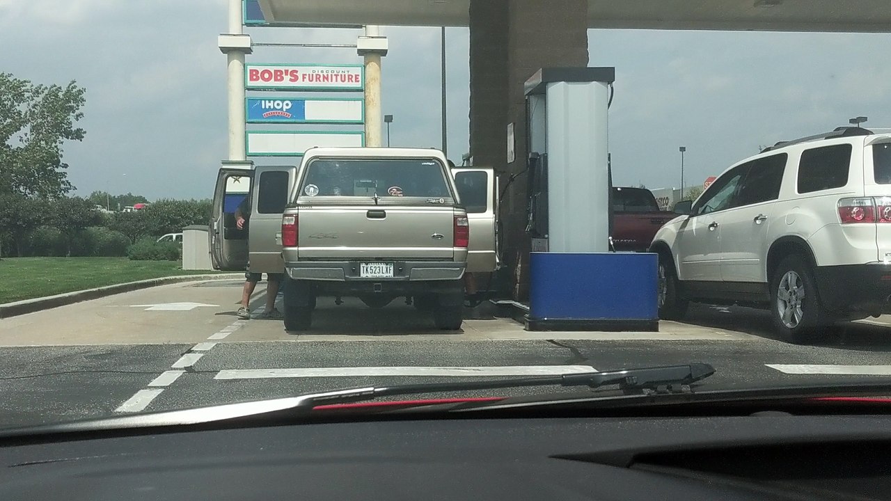 How to Refuel Without Scratching Your Roof