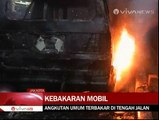 Mobil Angkutan Umum Terbakar di Tengah Jalan