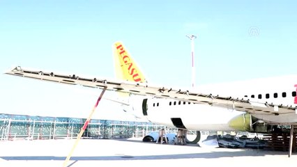 Pistten Çıkan Uçağın İç Bölümündeki Söküm İşlemleri Tamamlandı