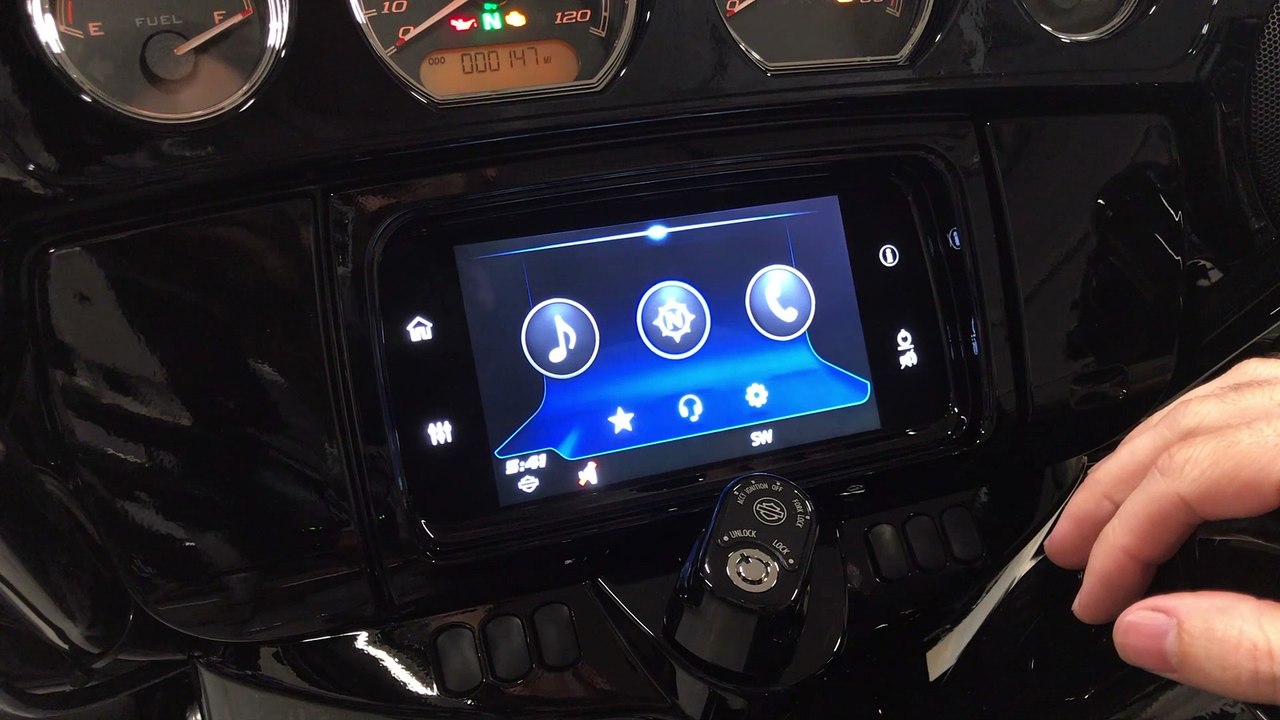 2019 HarleyDavidson Boom! Box Infotainment Overview video Dailymotion