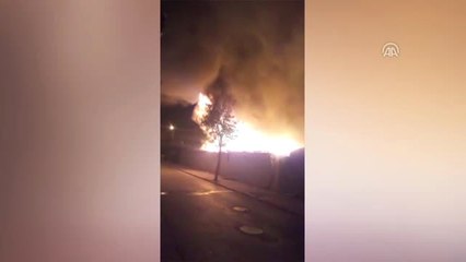 Hurda Deposundaki Yangın Arbedeye Neden Oldu