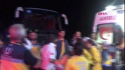 Aksaray'da Mülteciler ve Polisleri Taşıyan Otobüs Devrildi