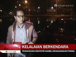 Mobil Sedan Masuk Kolam Bundaran Bank Indonesia