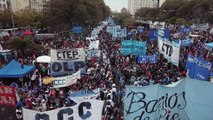 Marchas y ollas populares contra ajuste económico en Argentina