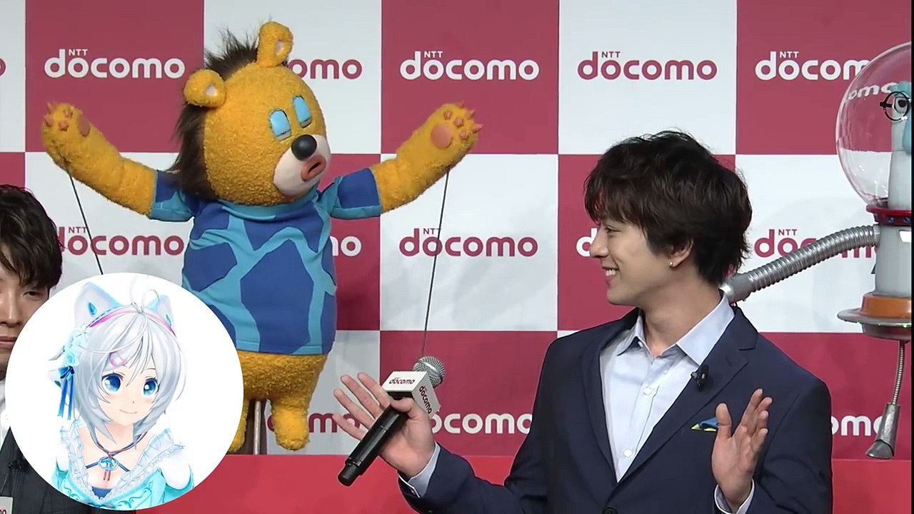 【NTTドコモ/新CM】楽屋裏まで潜入？！新田真剣佑さん・浜辺美波さんにシロがインタビュー？！...