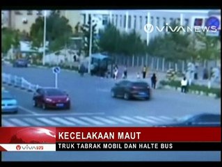 Truk Tabrak Mobil dan Halte, 8 Orang Tewas