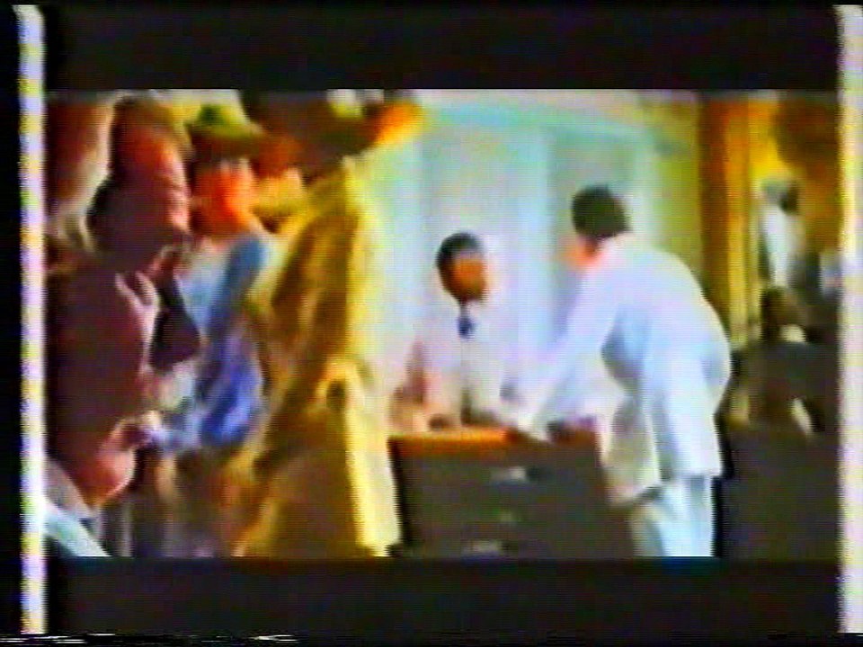 Shout at the Devil (1976) - VHSRip - Rychlodabing (2.verze)