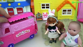Baby doll and Hello kitty friends picnic bus play sand play