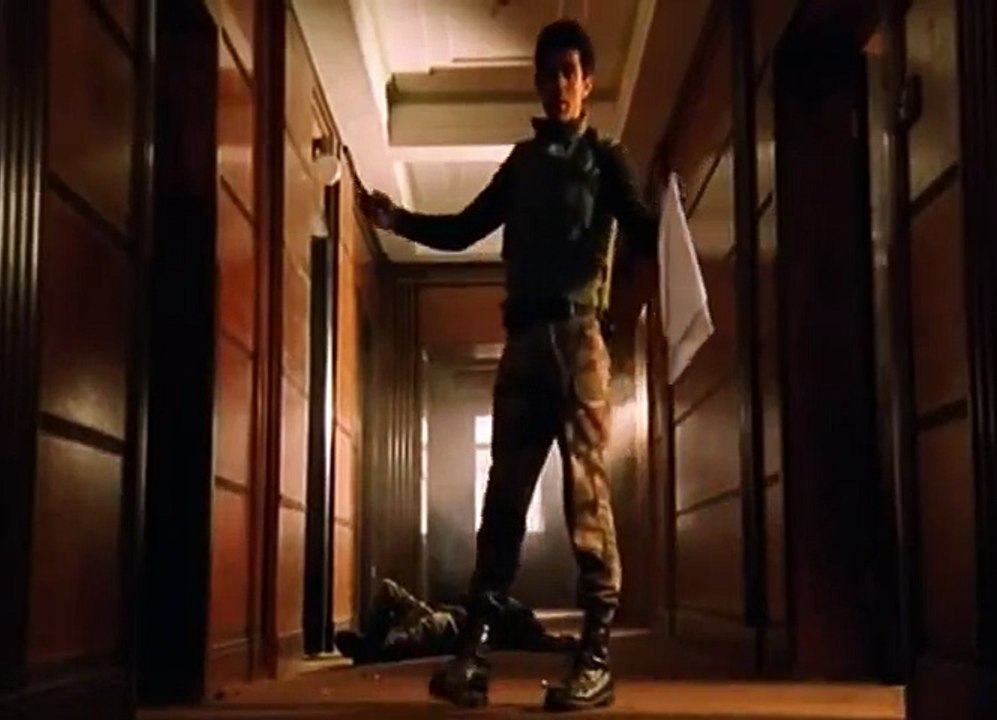 Ultimate Force S03 - Ep03 ClAs's of 1980 -. Part 02 HD Watch