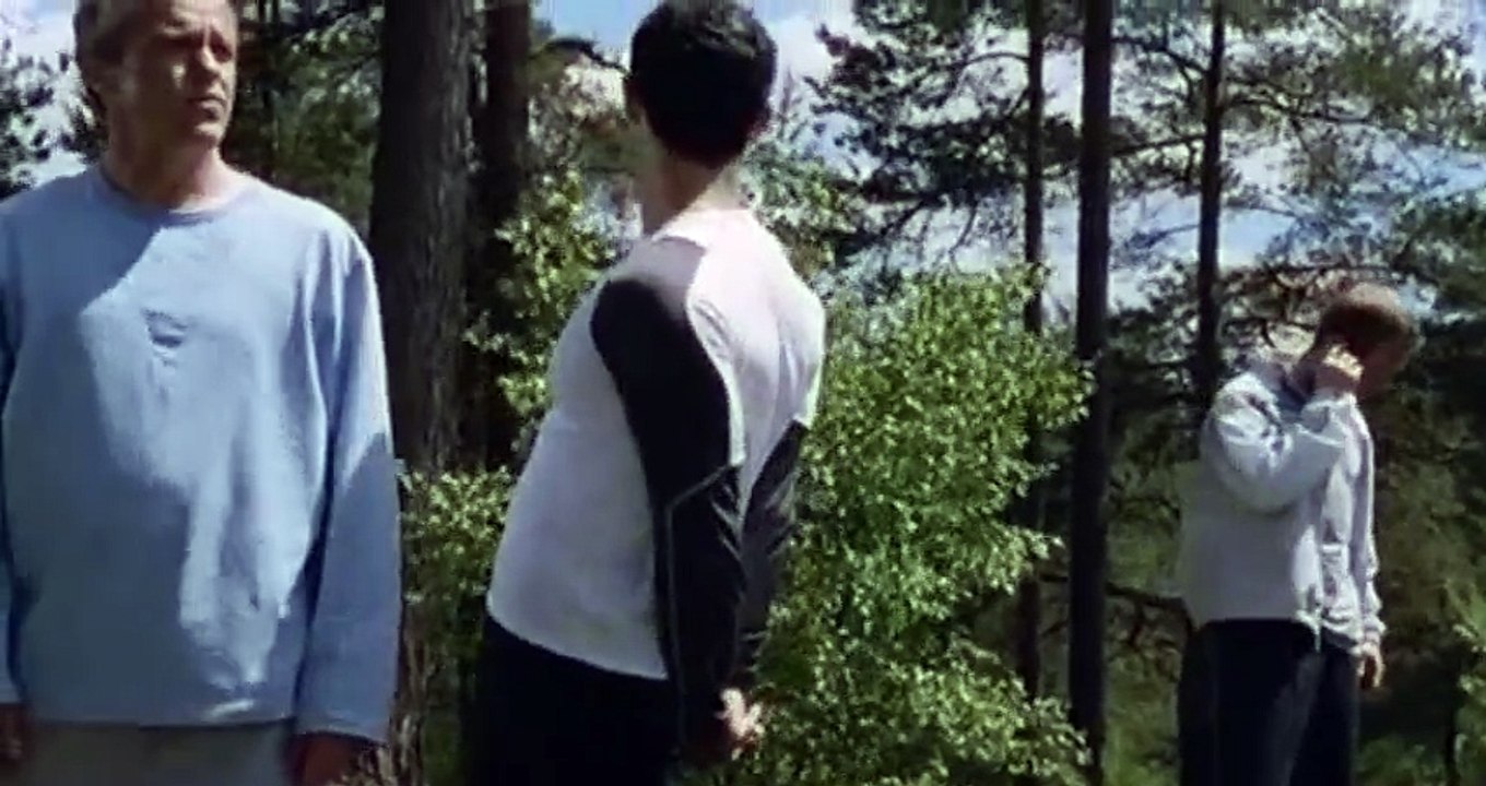 Ultimate Force S04 - Ep01 CHa'nging of the Guard - Part 01 HD Watch