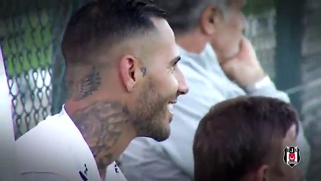 Beşiktaş antrenmanında trivela denemeleri