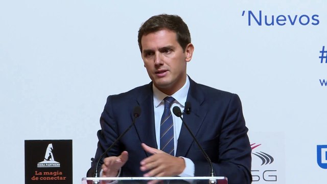 PP y C's exigen que Sánchez explique en el Congreso la tesis elaborada con un 'negro' y plagiada