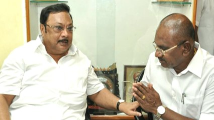 அழகிரி- அமைச்சர் செல்லூர் ராஜூ திடீர் சந்திப்பு